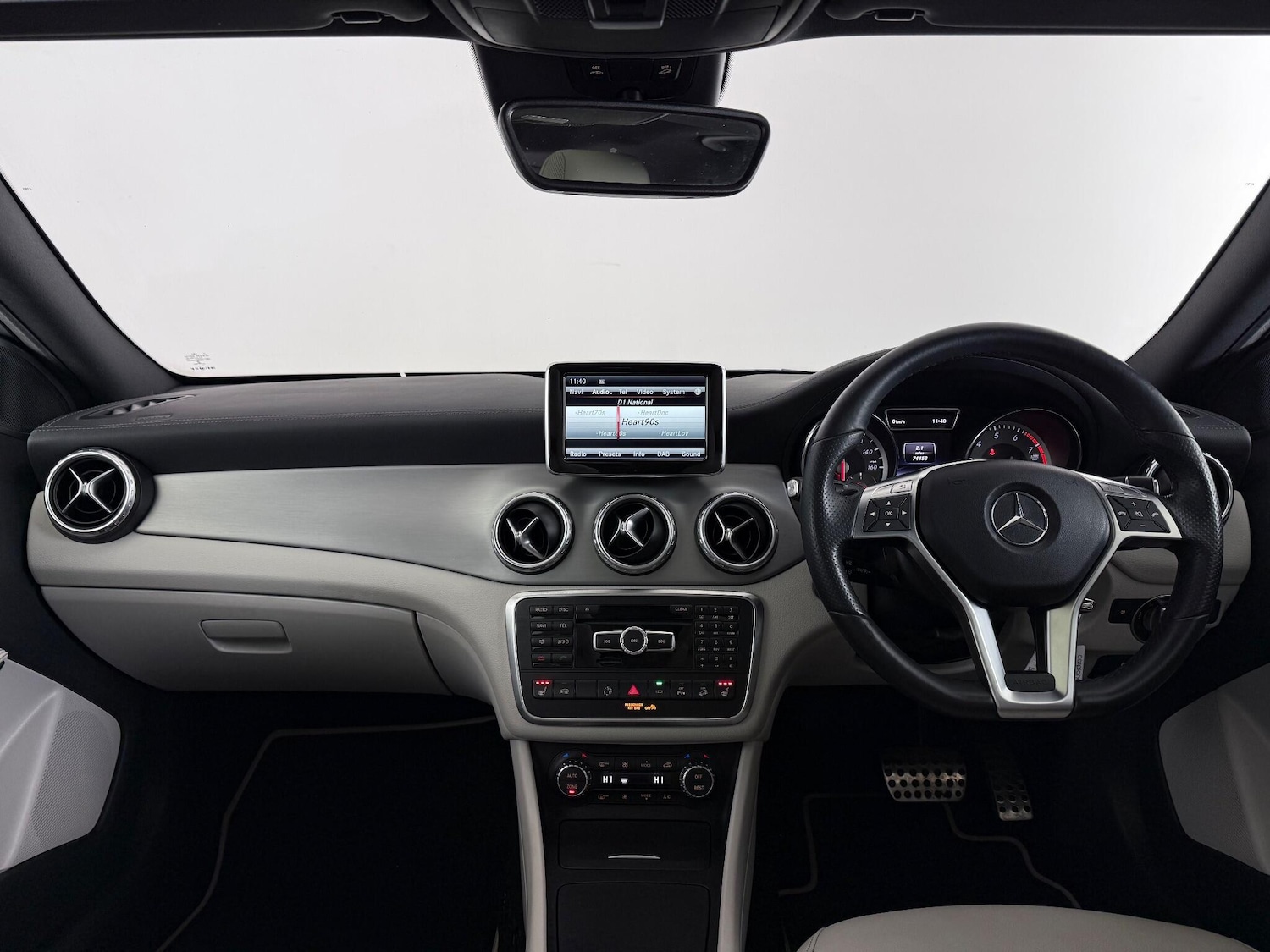 Used Mercedes-Benz GLA 2014 for sale - 77260037: Photo 17