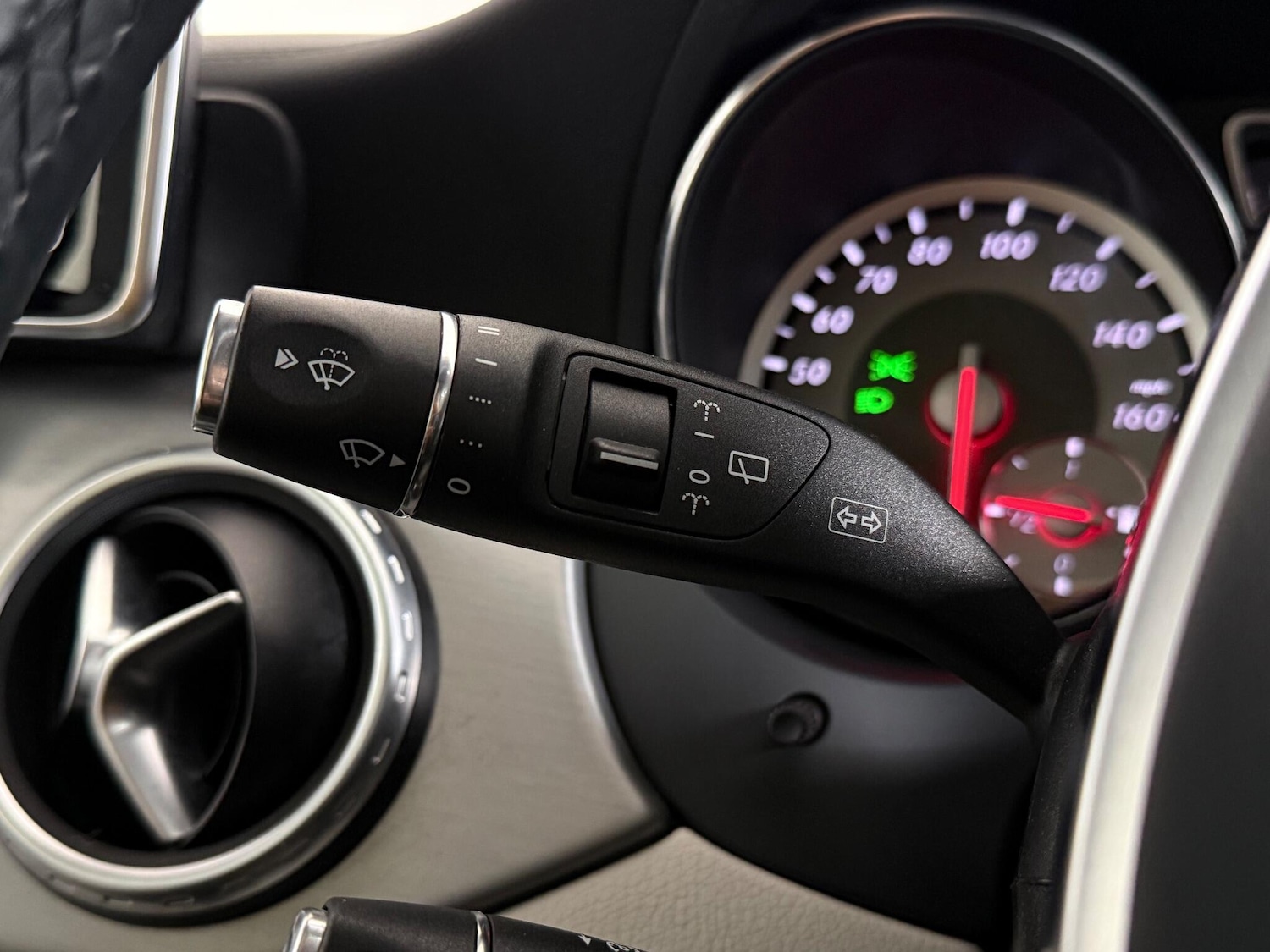 Used Mercedes-Benz GLA 2014 for sale - 77260037: Photo 22