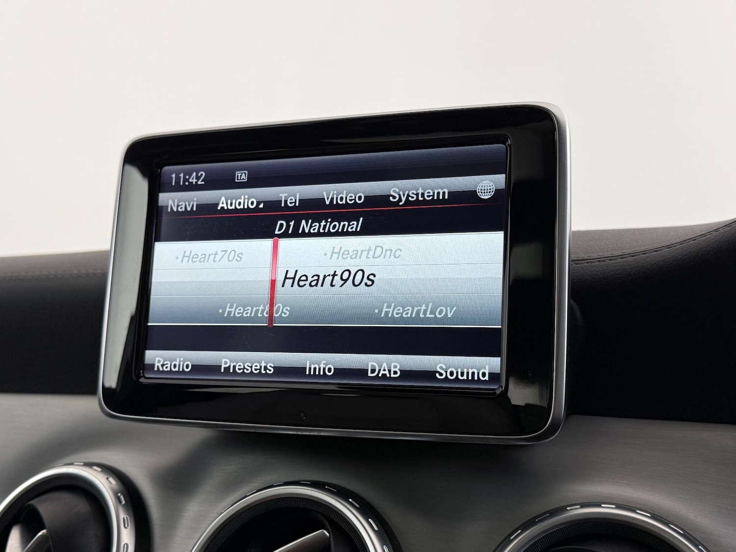 Used Mercedes-Benz GLA 2014 for sale - 77260037: Photo 25