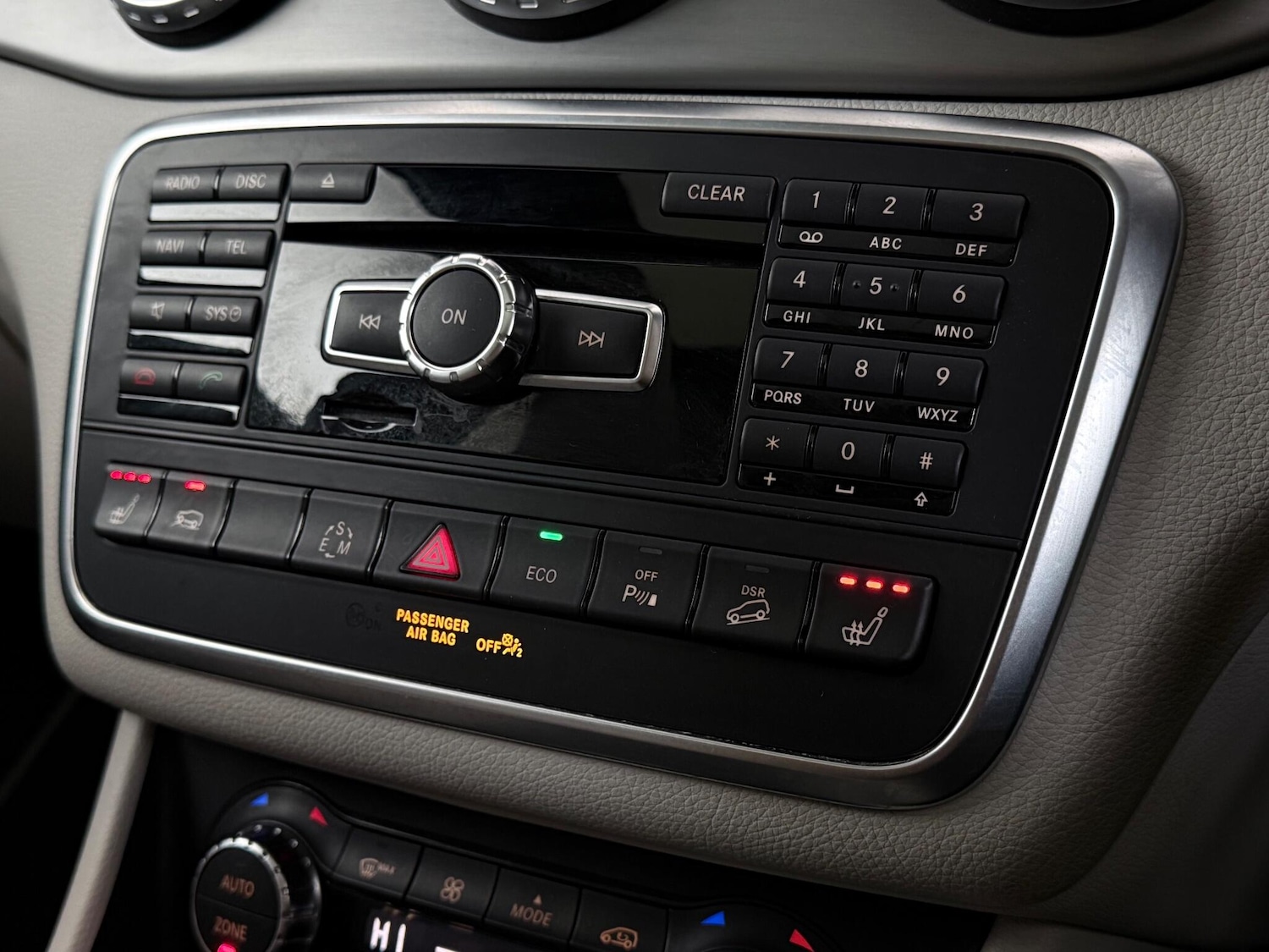 Used Mercedes-Benz GLA 2014 for sale - 77260037: Photo 31