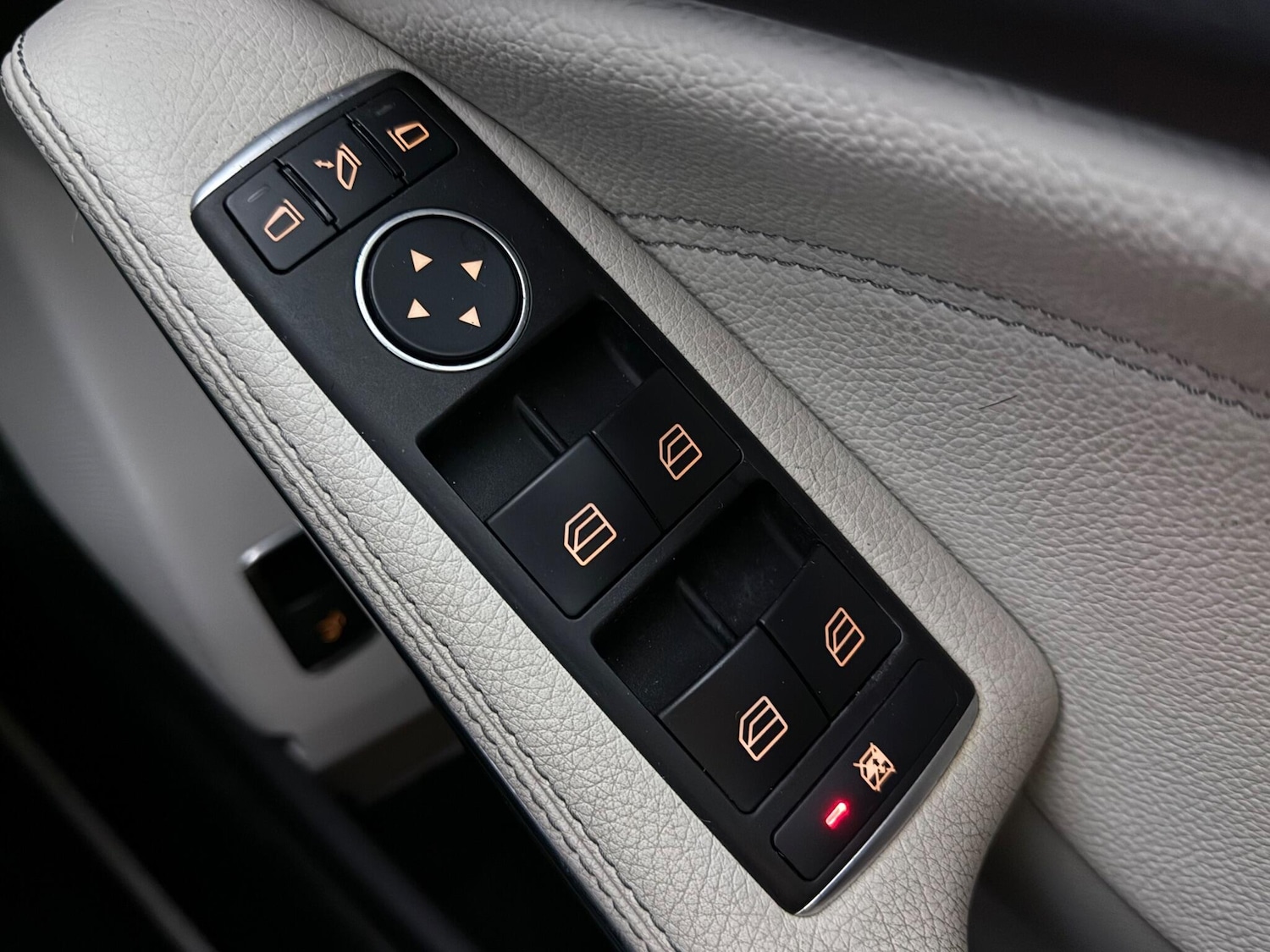 Used Mercedes-Benz GLA 2014 for sale - 77260037: Photo 34