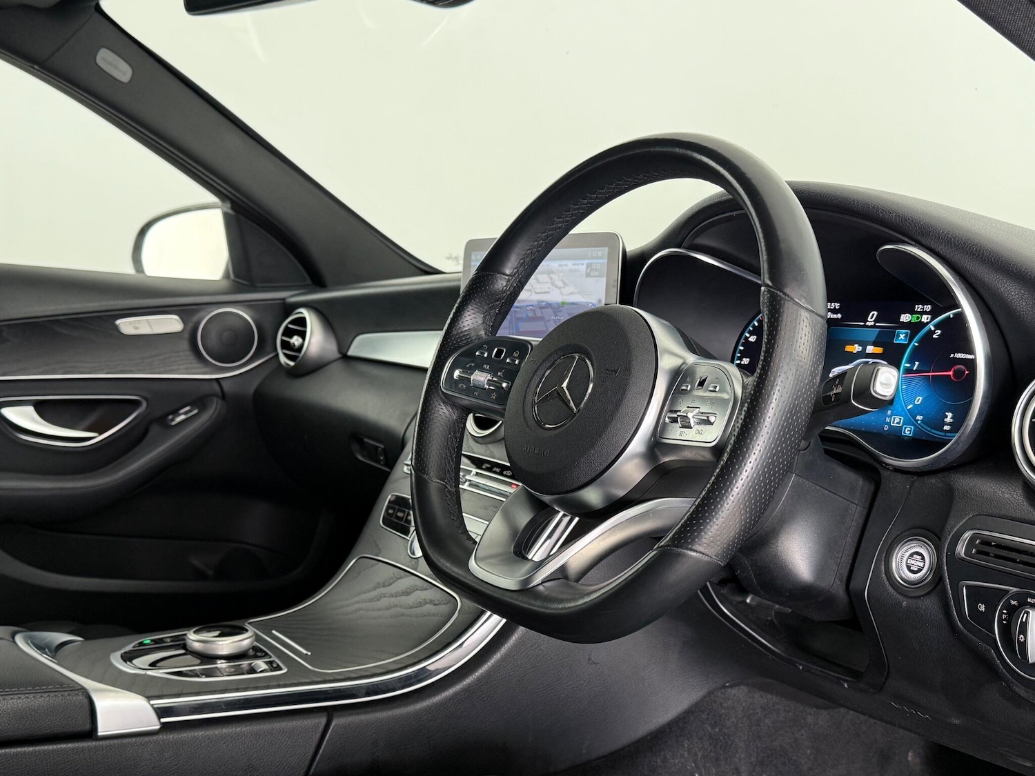 Used Mercedes-Benz C Class 2019 for sale - 77221893: Photo 12