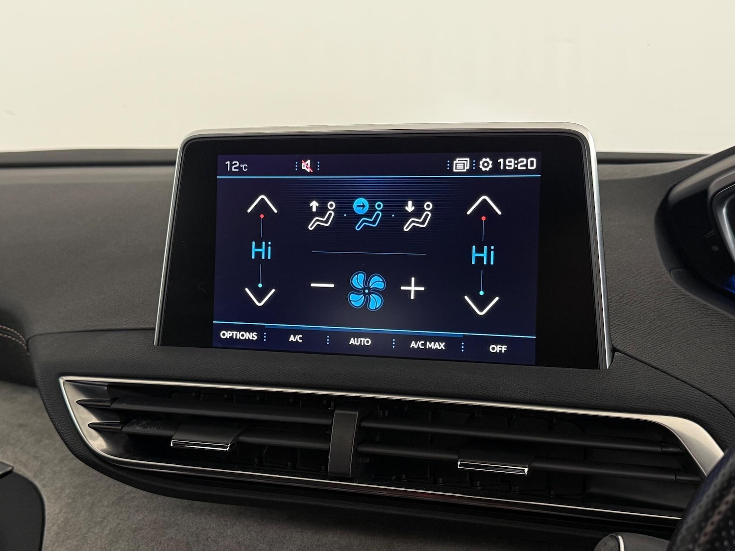 Used Peugeot 3008 2019 for sale - 76468332: Photo 34