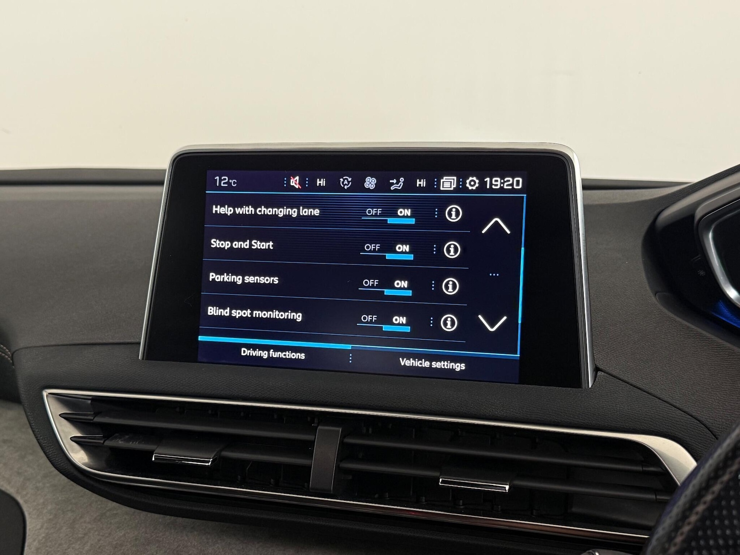 Used Peugeot 3008 2019 for sale - 76468332: Photo 35