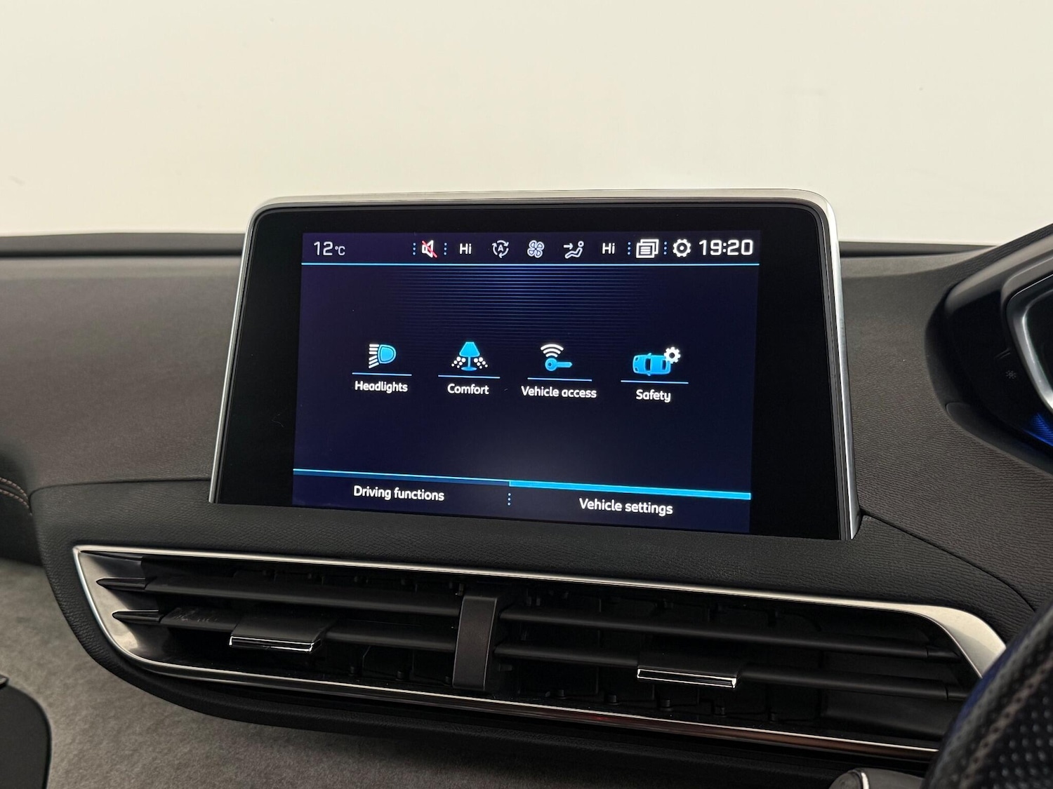 Used Peugeot 3008 2019 for sale - 76468332: Photo 40