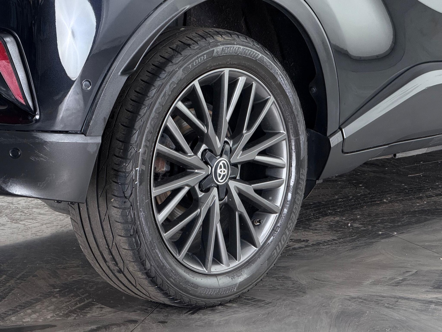 Used Toyota C-HR 2019 for sale - 76472205: Photo 10