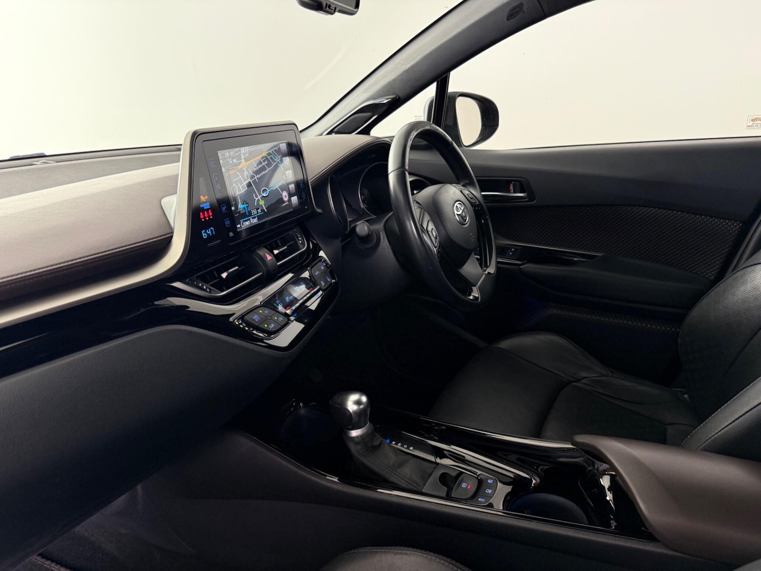 Used Toyota C-HR 2019 for sale - 76472205: Photo 16