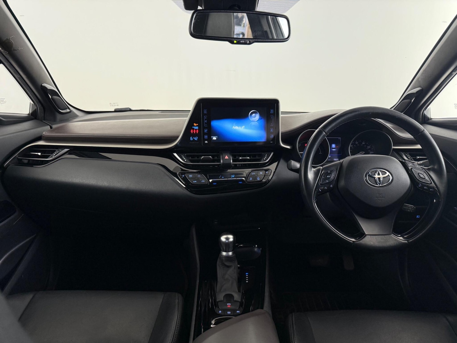 Used Toyota C-HR 2019 for sale - 76472205: Photo 19