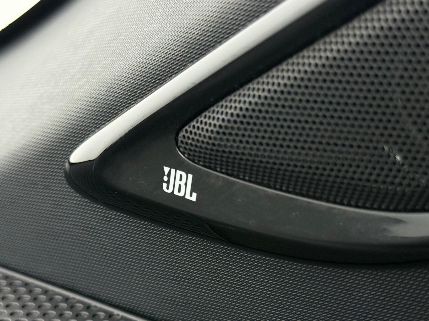 Used Toyota C-HR 2019 for sale - 76472205: Photo 23