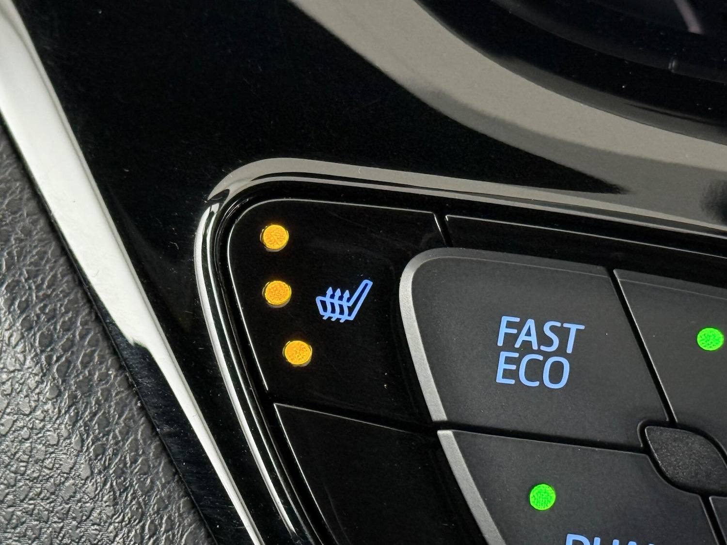 Used Toyota C-HR 2019 for sale - 76472205: Photo 40