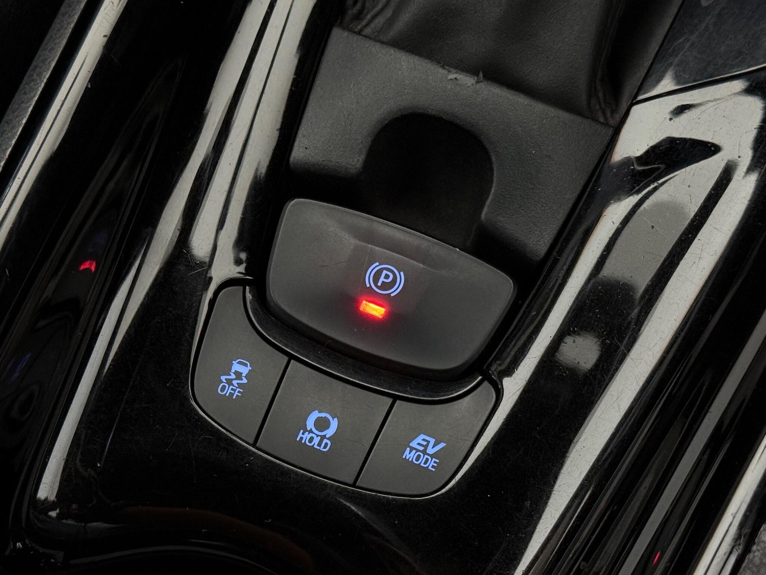 Used Toyota C-HR 2019 for sale - 76472205: Photo 43