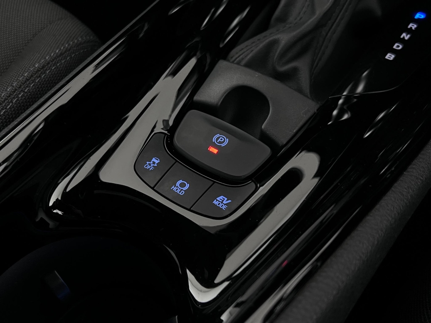 Used Toyota C-HR 2022 for sale - 76468344: Photo 40