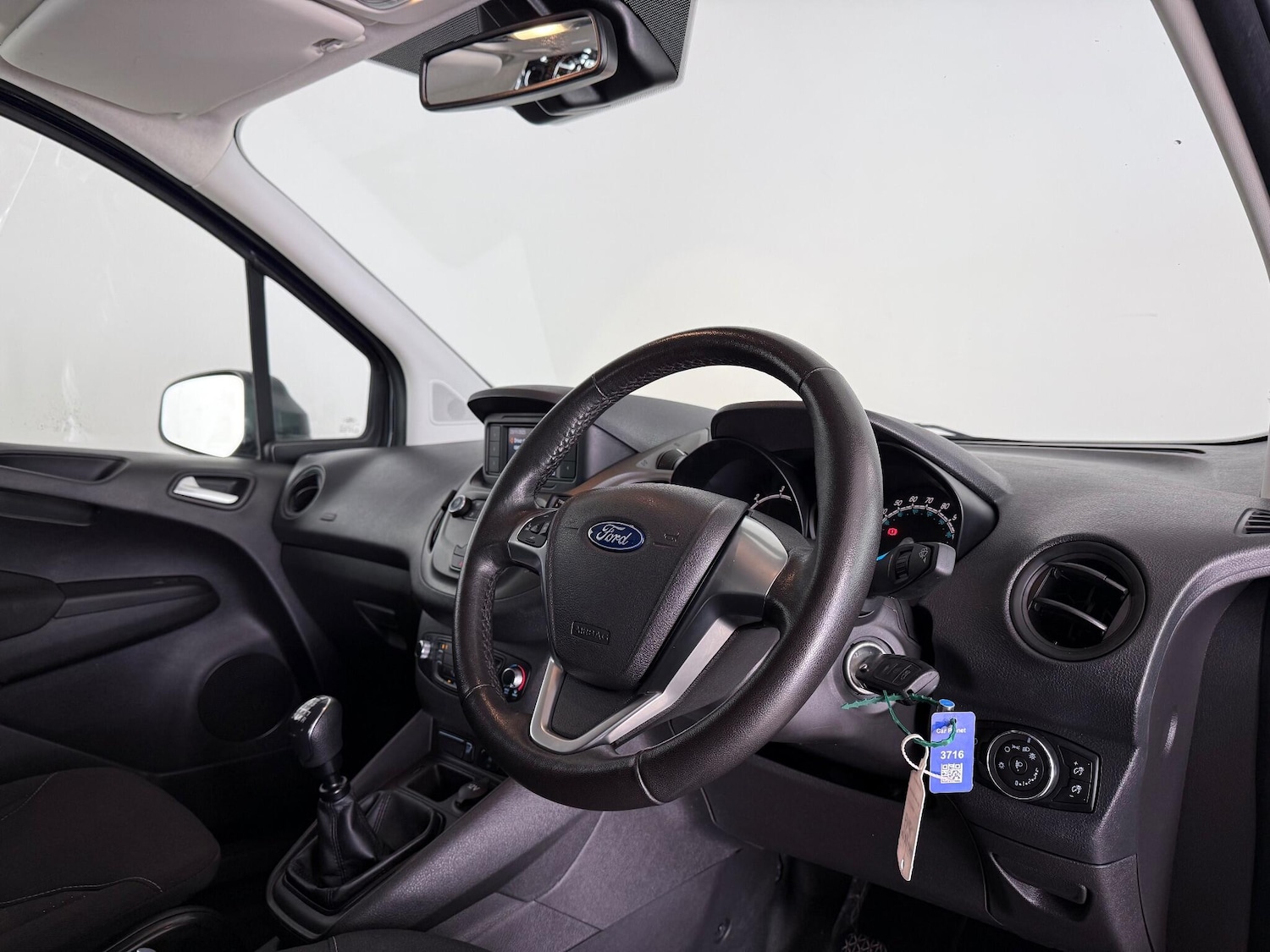 Used Ford Transit Courier 2020 for sale - 76671560: Photo 15