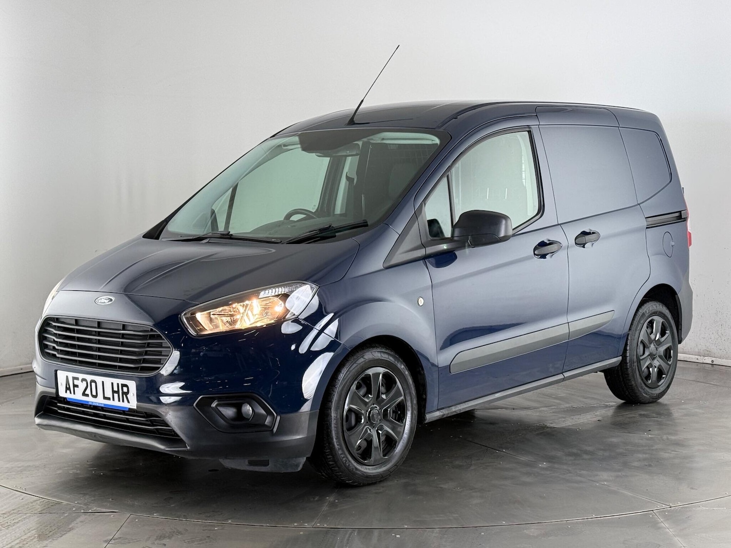 Used Ford Transit Courier 2020 for sale - 76671560: Photo 3