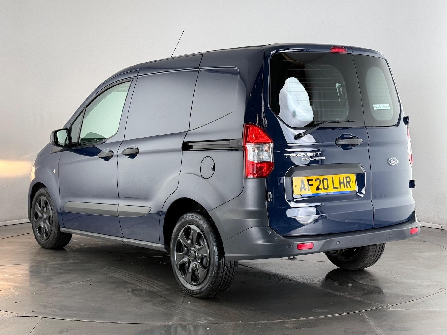 Used Ford Transit Courier 2020 for sale - 76671560: Photo 4