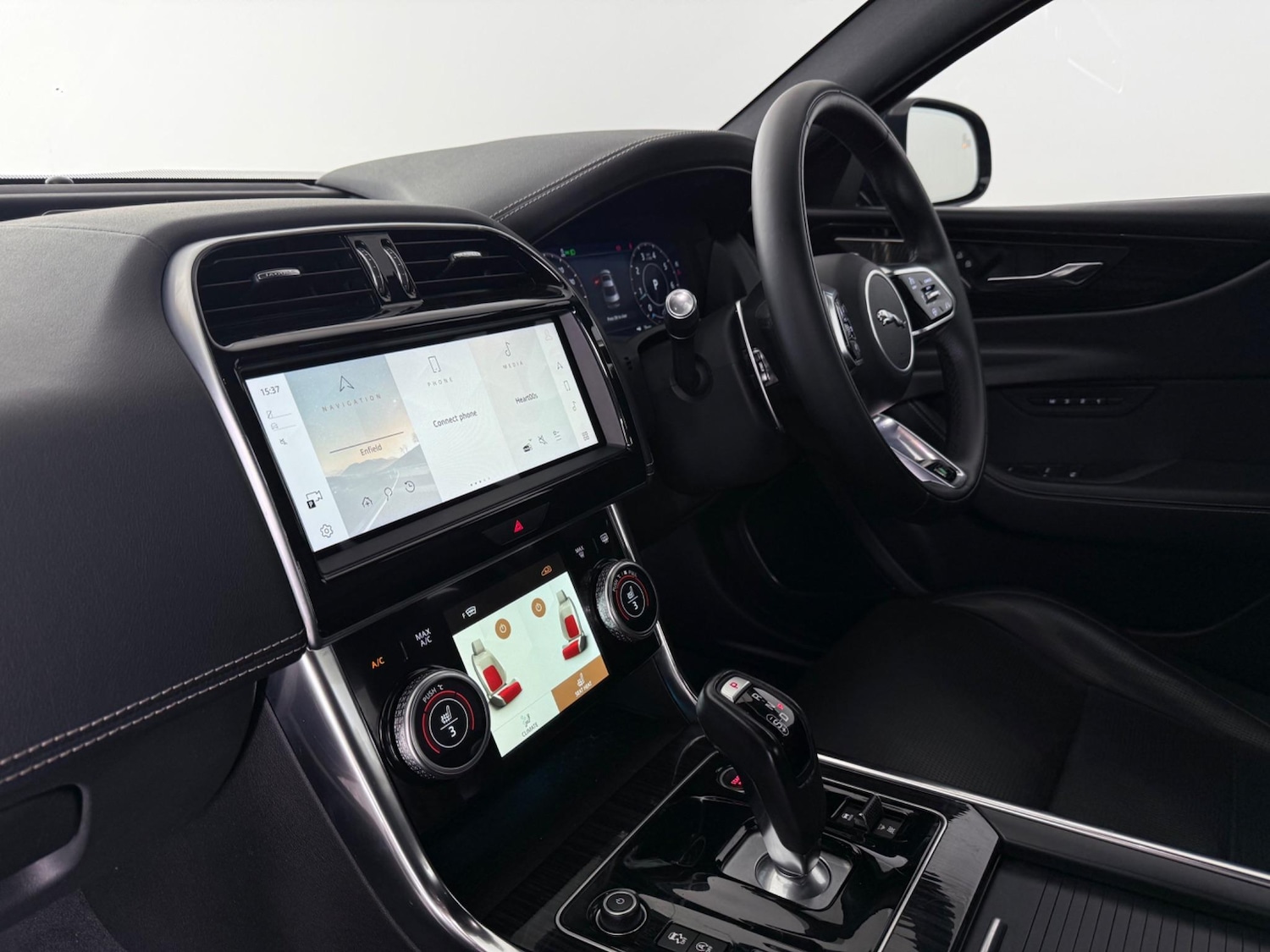 Used Jaguar XE 2021 for sale - 76468157: Photo 16