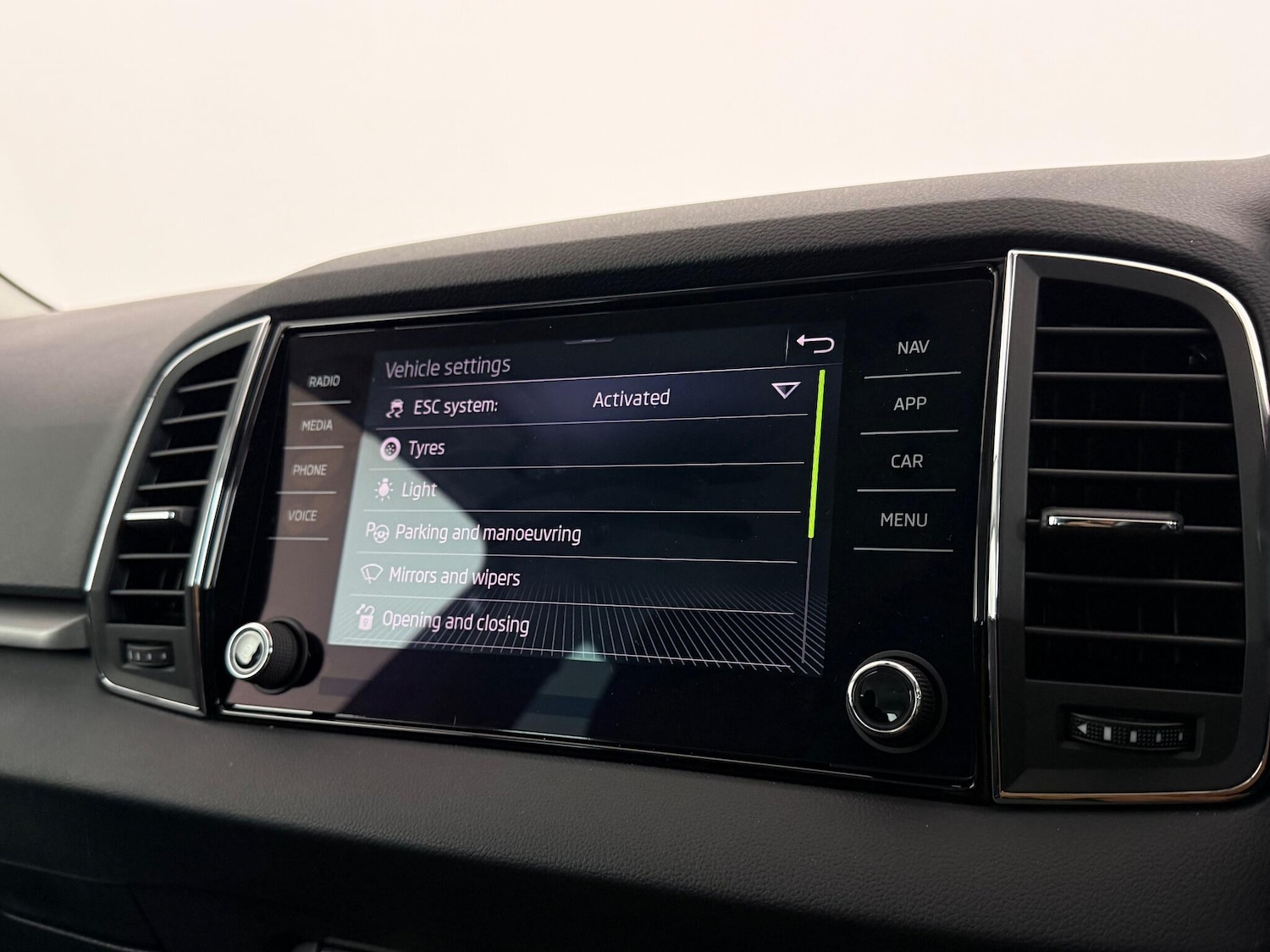 Used Skoda Karoq 2021 for sale - 76468153: Photo 35