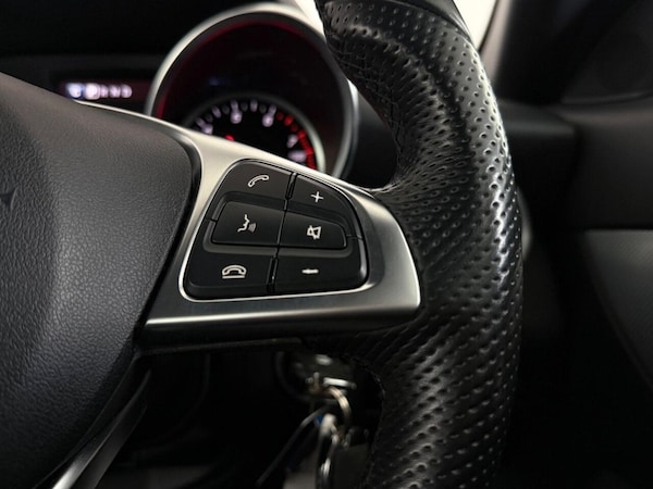 Used Mercedes-Benz SLC 2018 for sale - 76261431: Photo 27