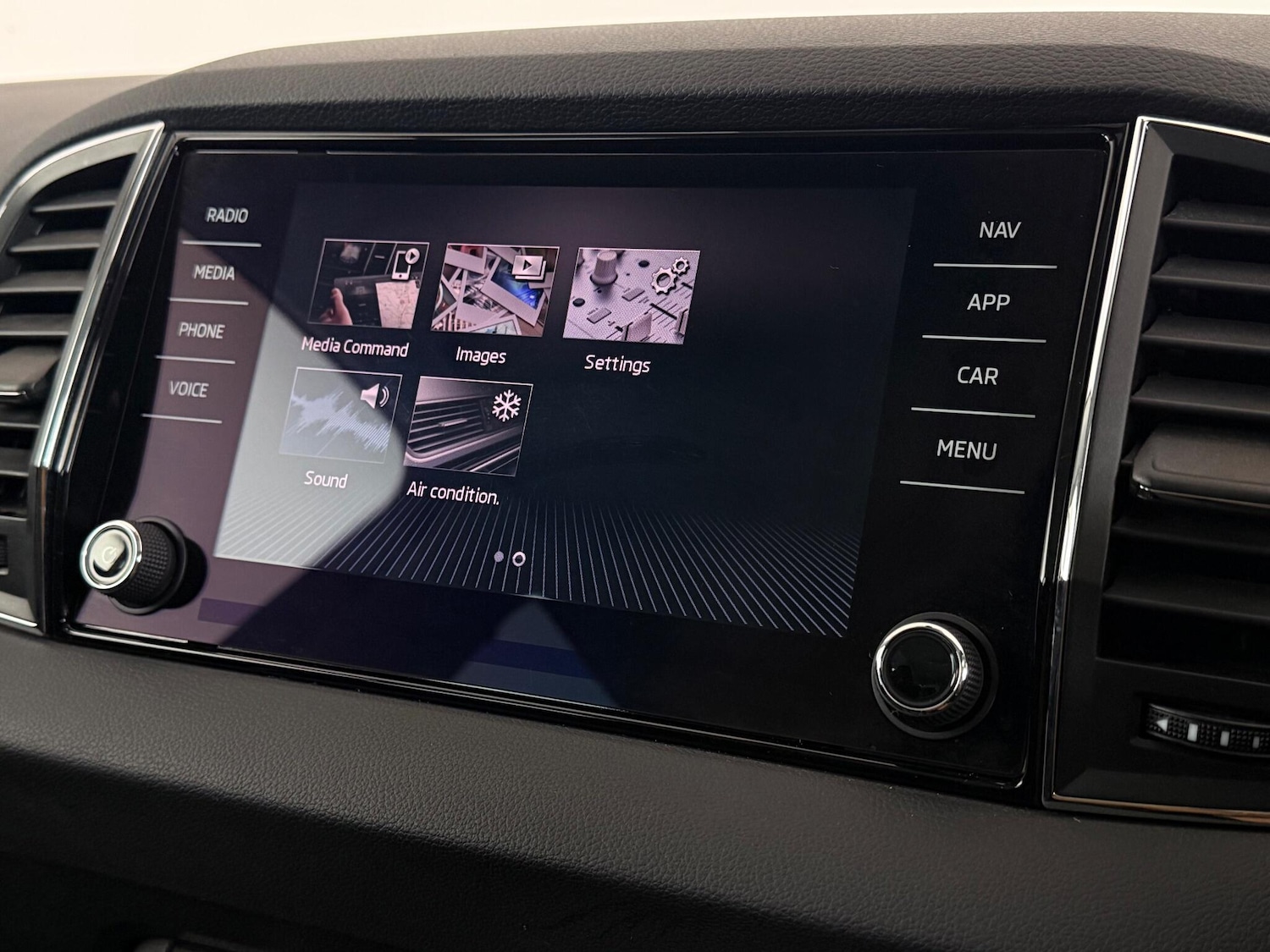 Used Skoda Karoq 2019 for sale - 77387811: Photo 24