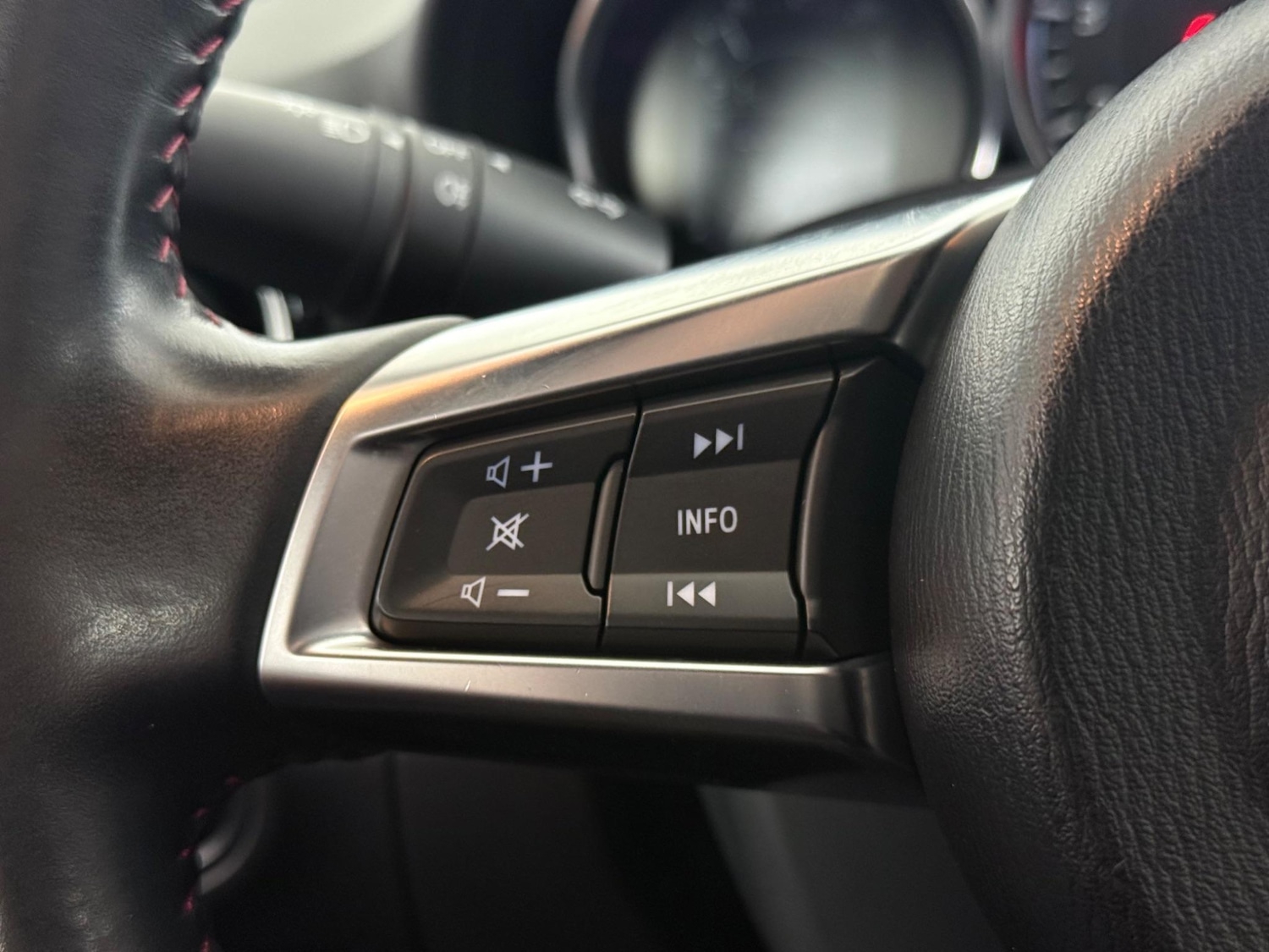 Used Mazda MX-5 2019 for sale - 77180982: Photo 15