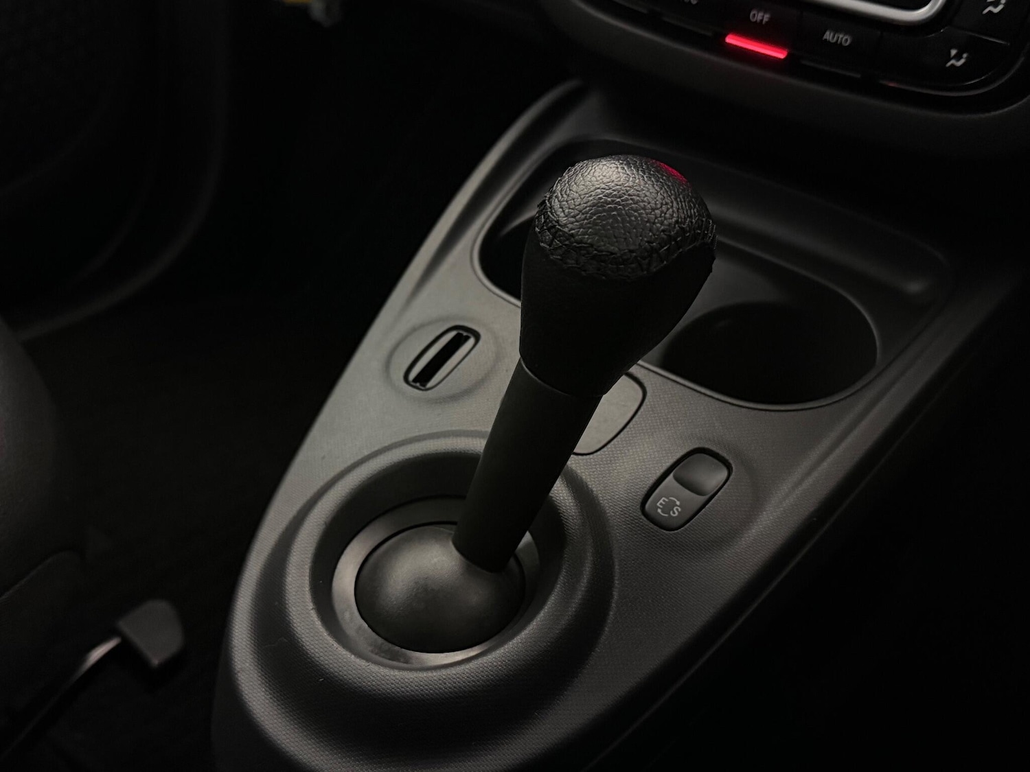 Used smart fortwo 2017 for sale - 76468490: Photo 39