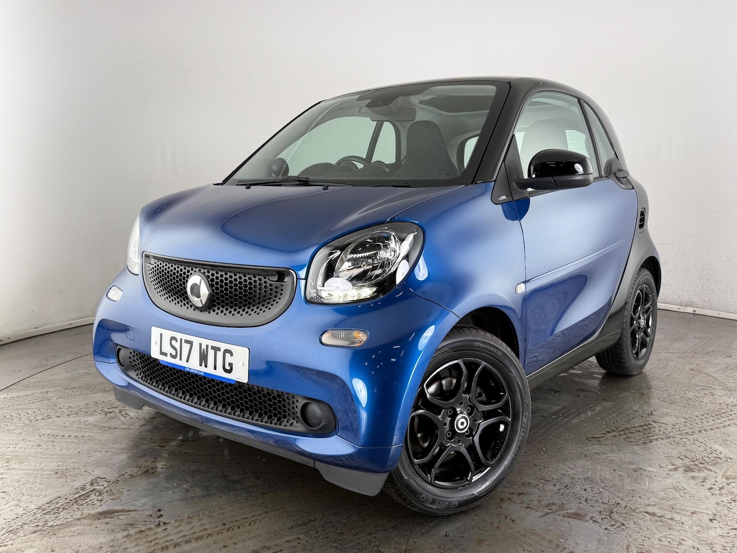 Used smart fortwo 2017 for sale - 76468490: Photo 41