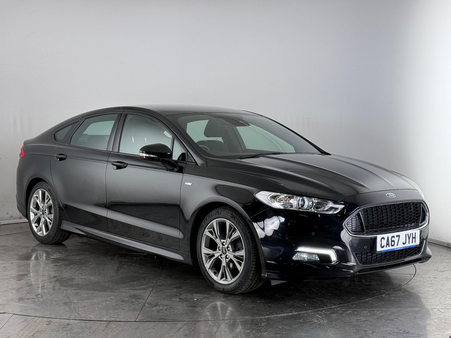 Used Ford Mondeo 2018 for sale - 76468152: Photo 1