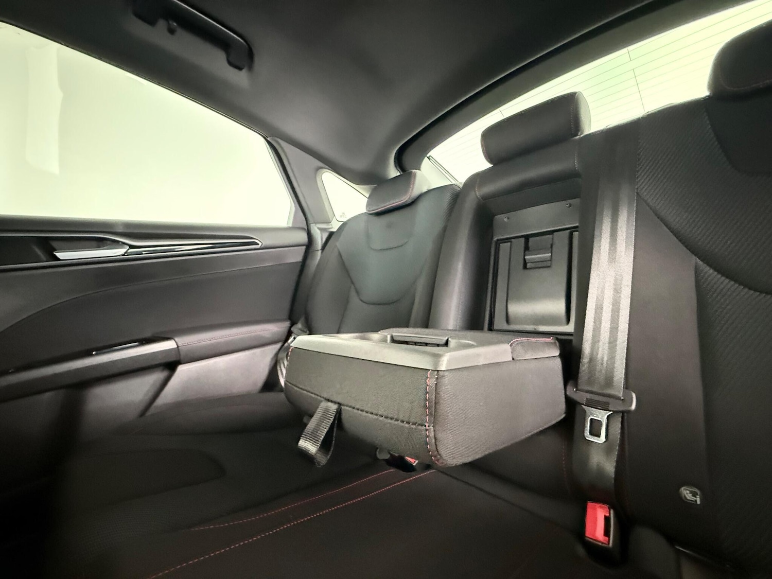 Used Ford Mondeo 2018 for sale - 76468152: Photo 19