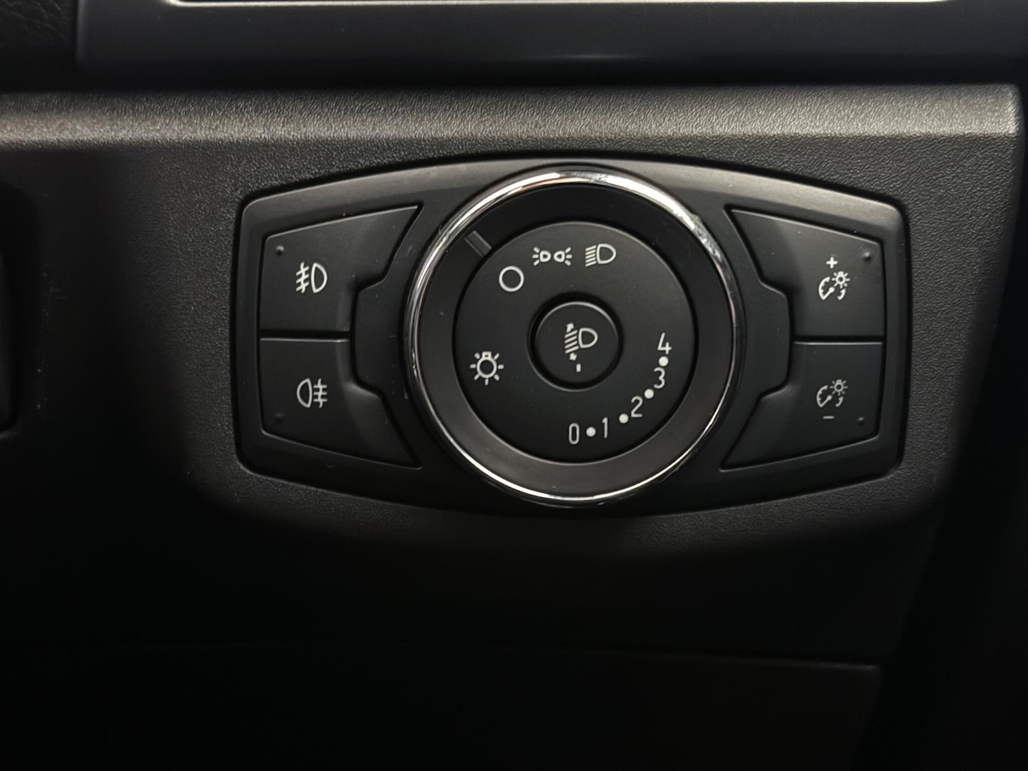 Used Ford Mondeo 2018 for sale - 76468152: Photo 29