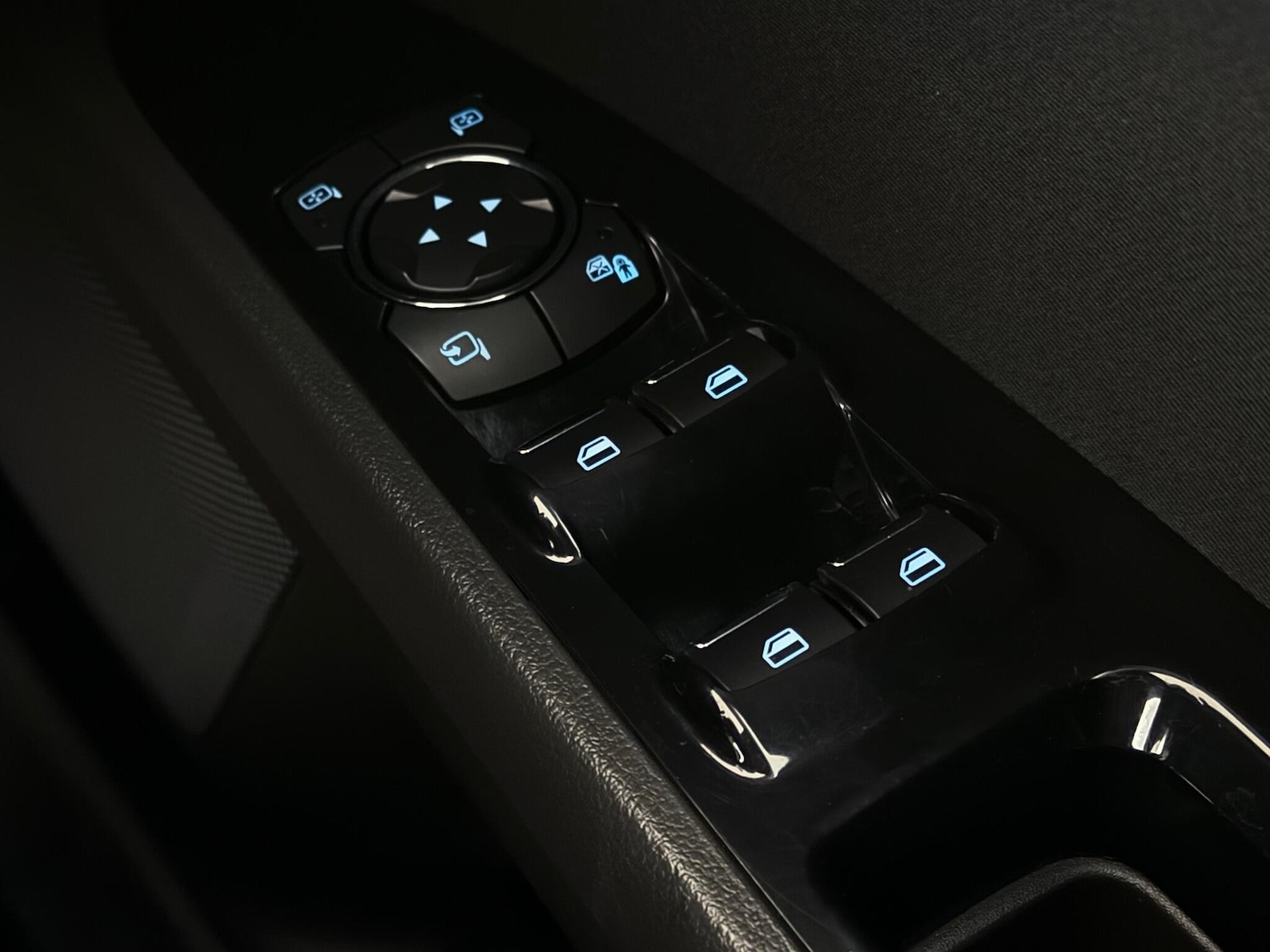 Used Ford Mondeo 2018 for sale - 76468152: Photo 30