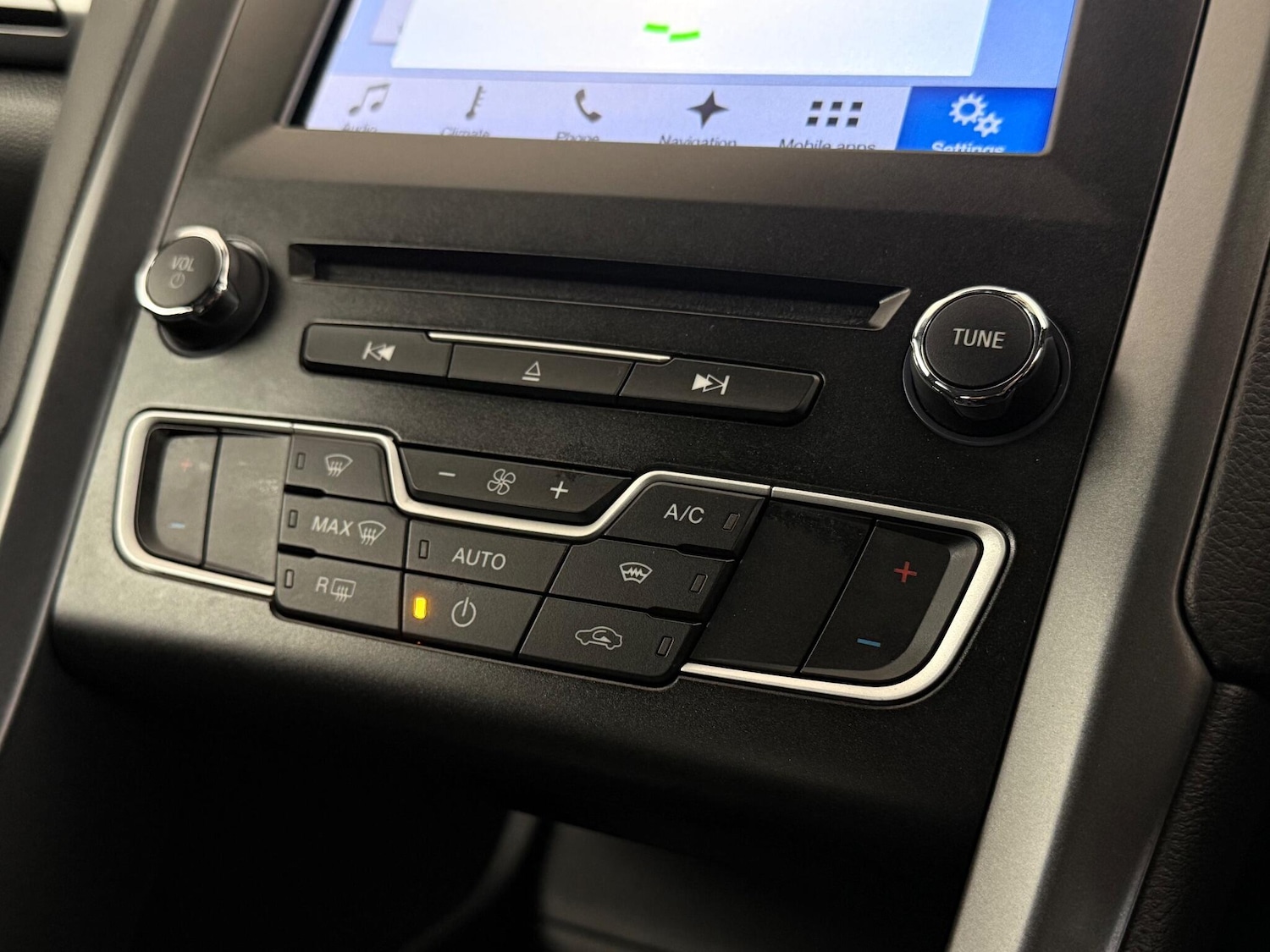 Used Ford Mondeo 2018 for sale - 76468152: Photo 44