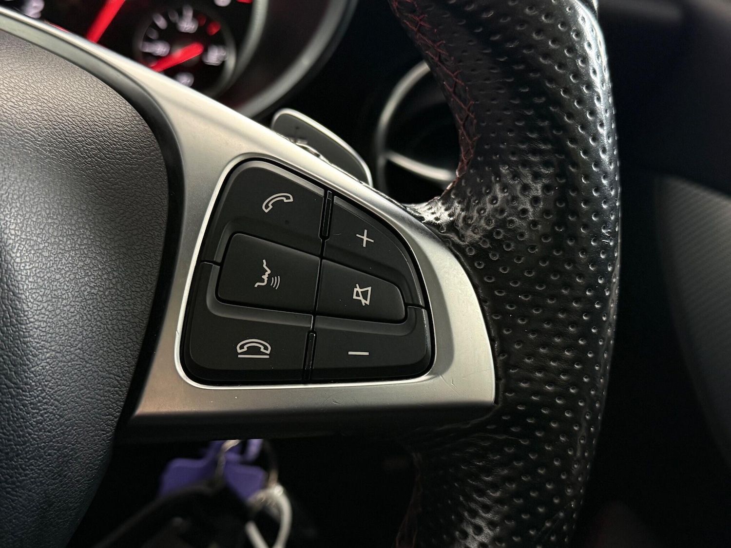 Used Mercedes-Benz SLC 2017 for sale - 77246894: Photo 18