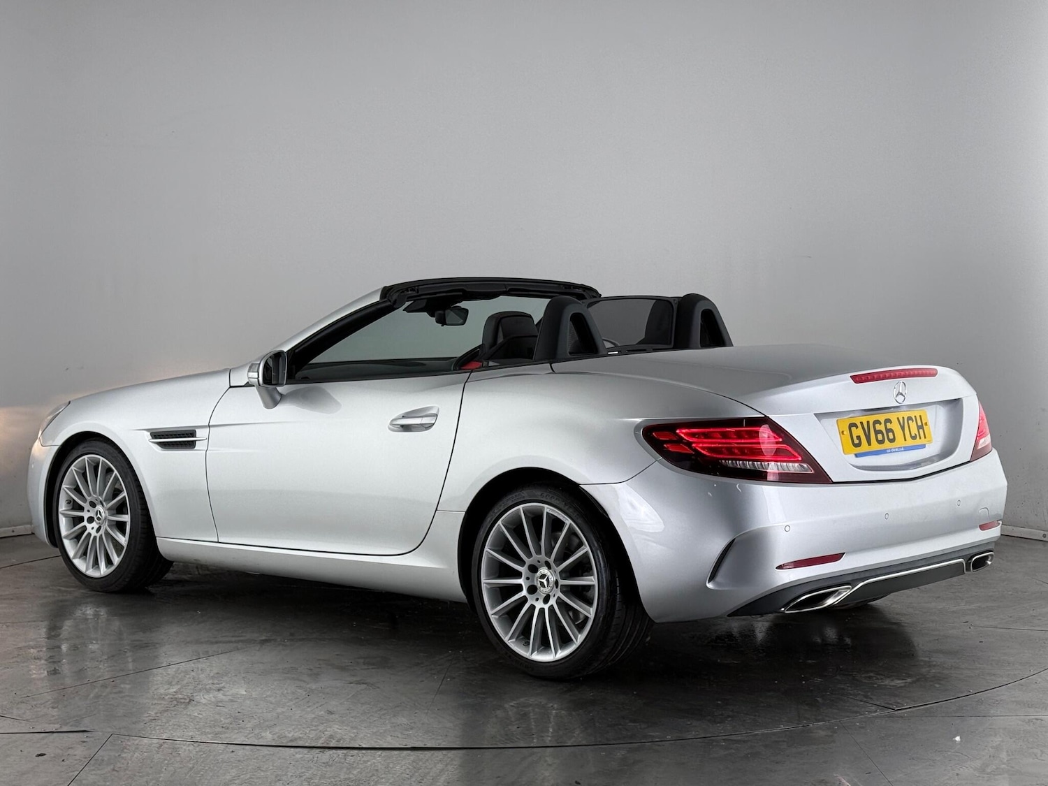 Used Mercedes-Benz SLC 2017 for sale - 77246894: Photo 3