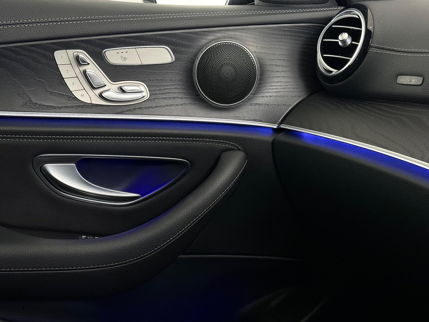 Used Mercedes-Benz E Class 2019 for sale - 76468353: Photo 33