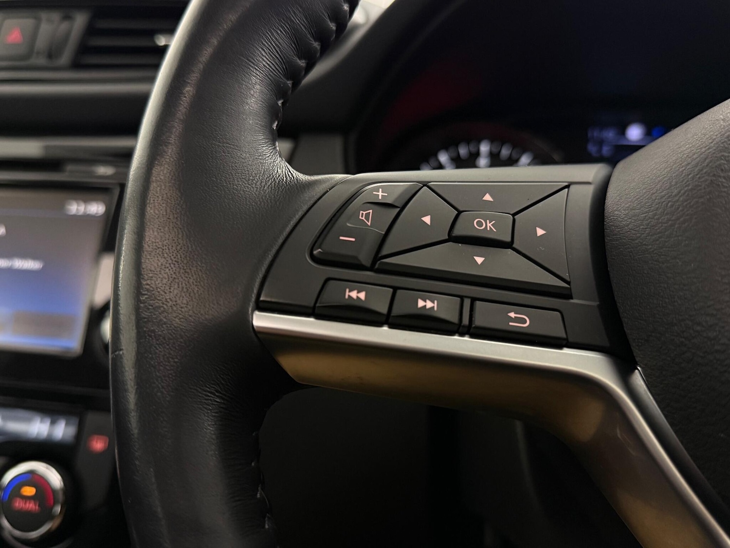 Used Nissan X-Trail 2019 for sale - 77222051: Photo 18