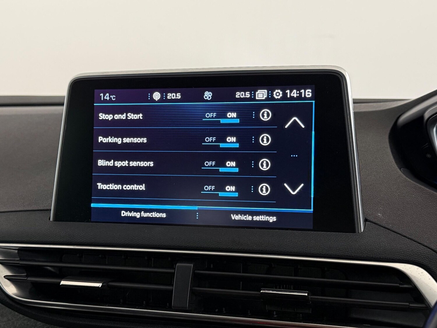 Used Peugeot 3008 2018 for sale - 76473856: Photo 33