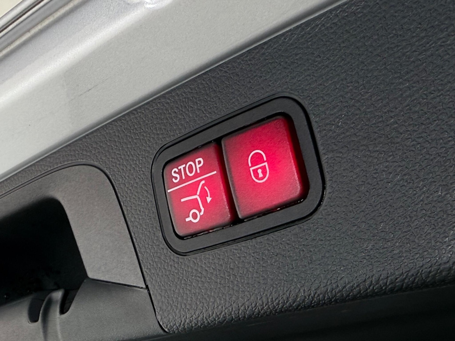 Used Mercedes-Benz GLC 2018 for sale - 77181197: Photo 10