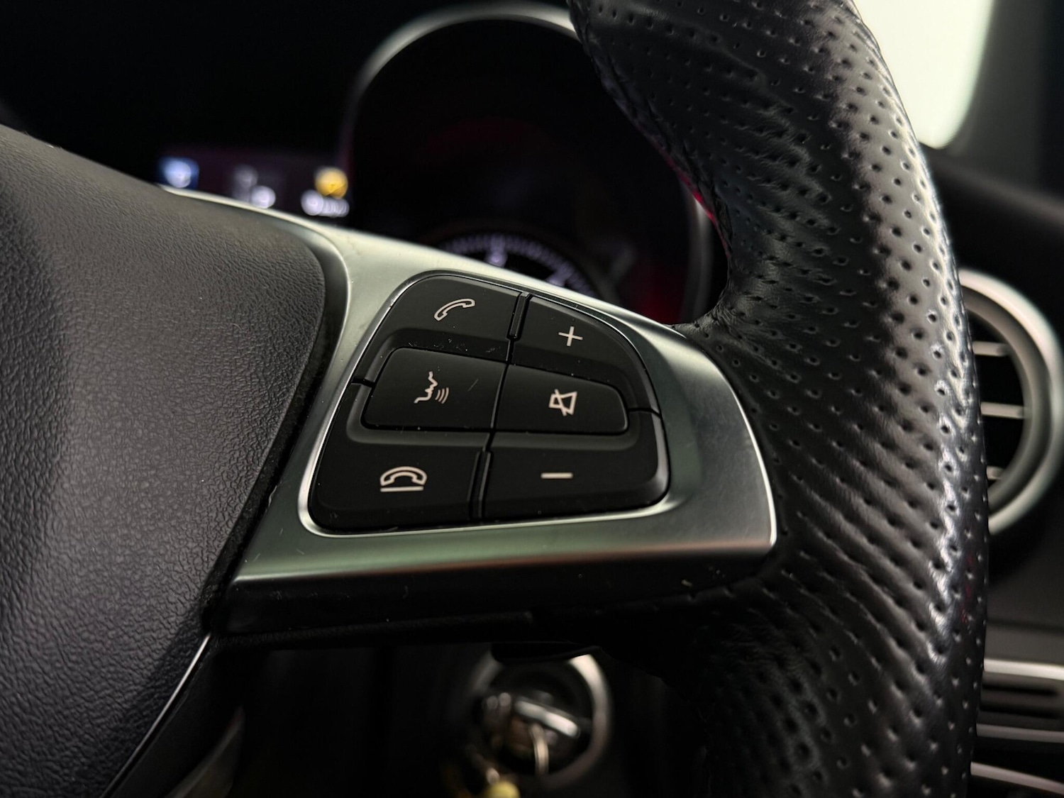 Used Mercedes-Benz GLC 2018 for sale - 77181197: Photo 22