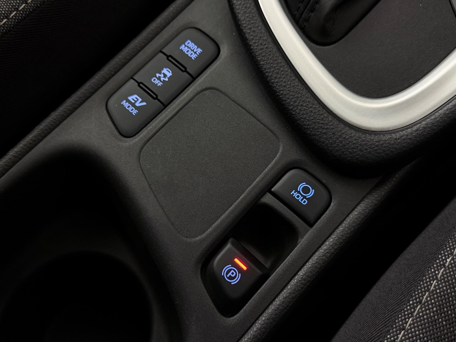 Used Toyota Yaris 2022 for sale - 77221776: Photo 32