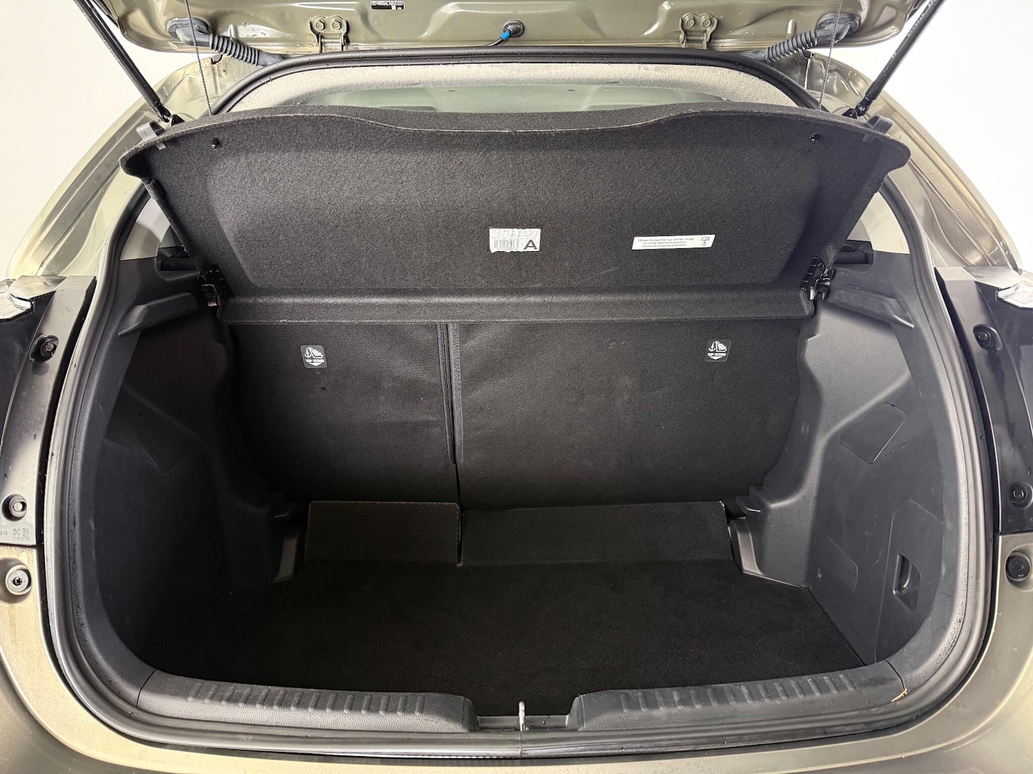 Used Toyota Yaris 2022 for sale - 77221776: Photo 9