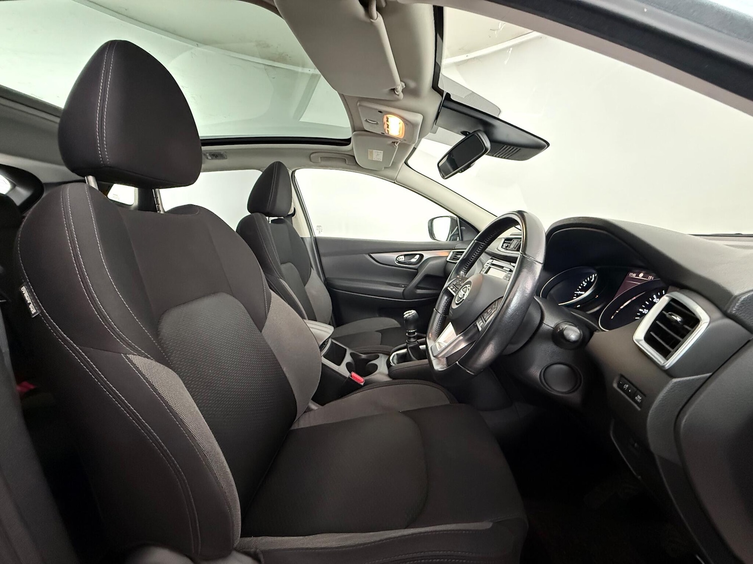 Used Nissan Qashqai for sale - 76468730: Photo 16