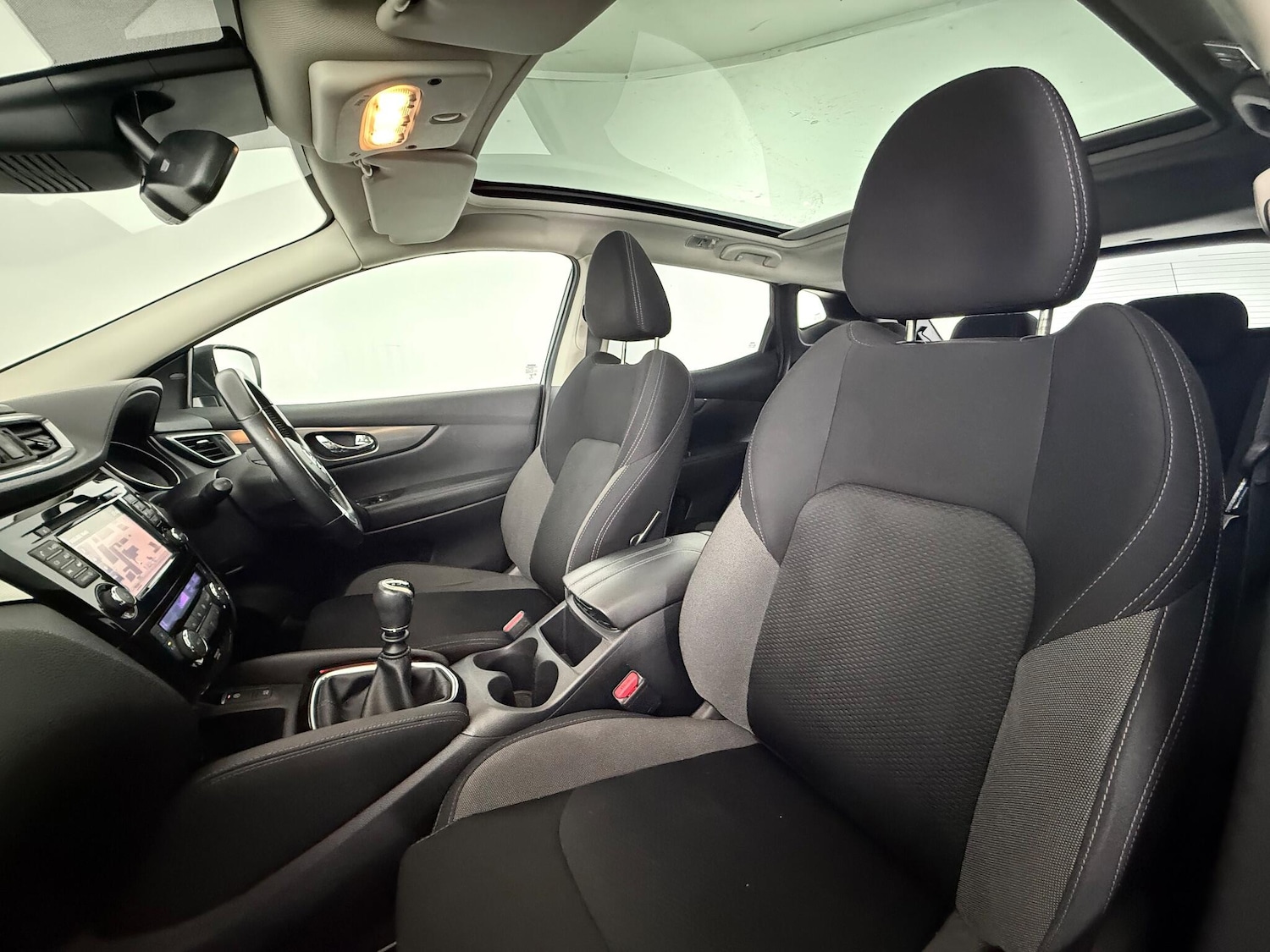 Used Nissan Qashqai for sale - 76468730: Photo 17