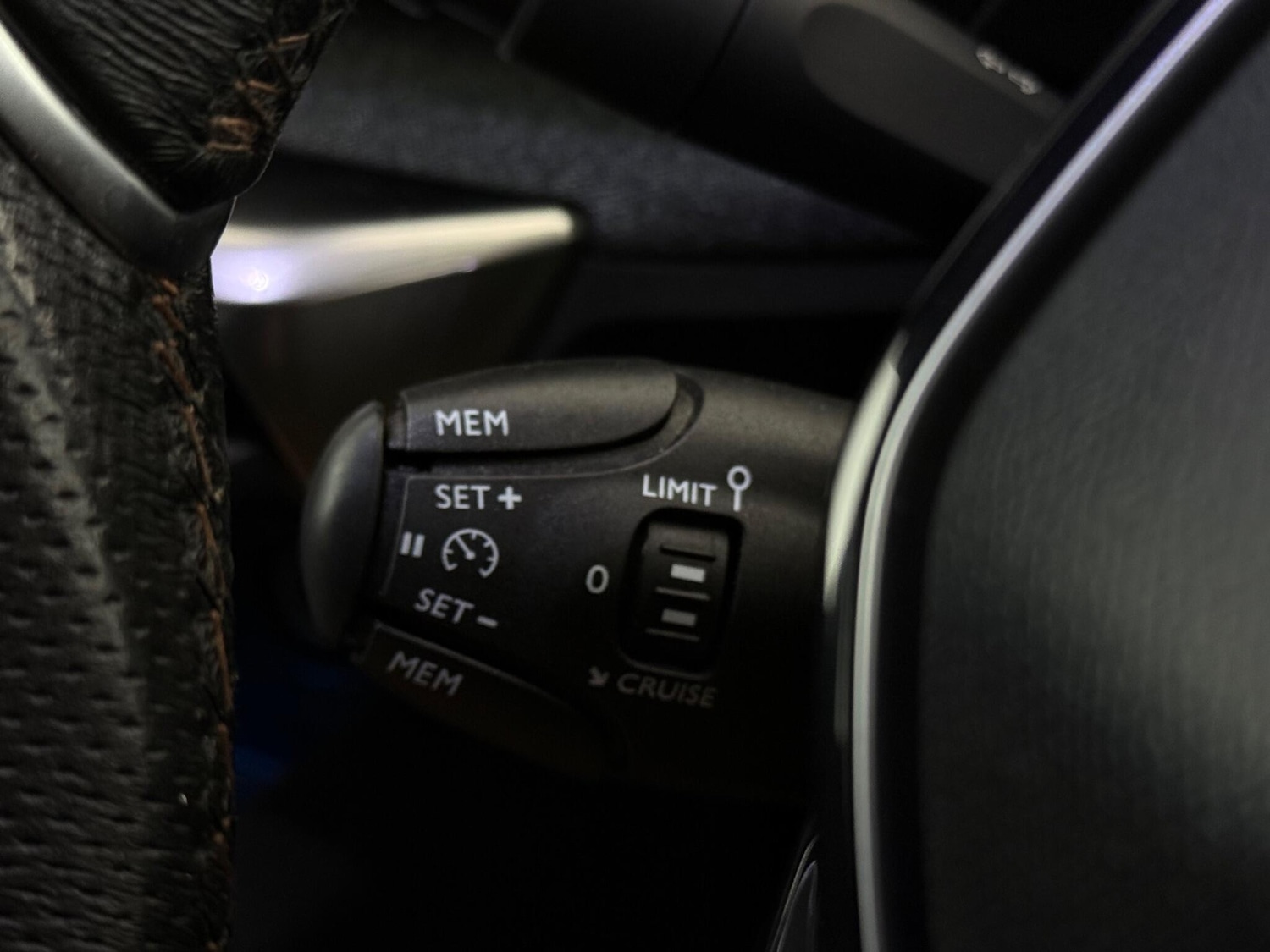 Used Peugeot 3008 2018 for sale - 77246401: Photo 21