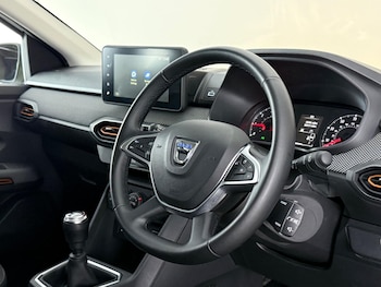 Used Dacia Sandero Stepway 2022 for sale - 79076287: Photo