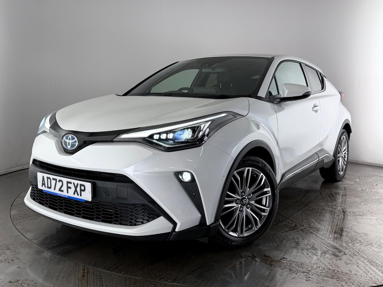 Used Toyota C-HR 2023 for sale - 77260080: Photo 30