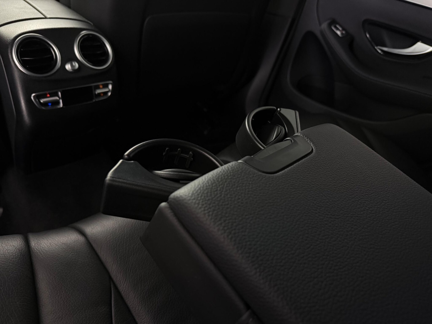 Used Mercedes-Benz GLC 2022 for sale - 77647229: Photo 17