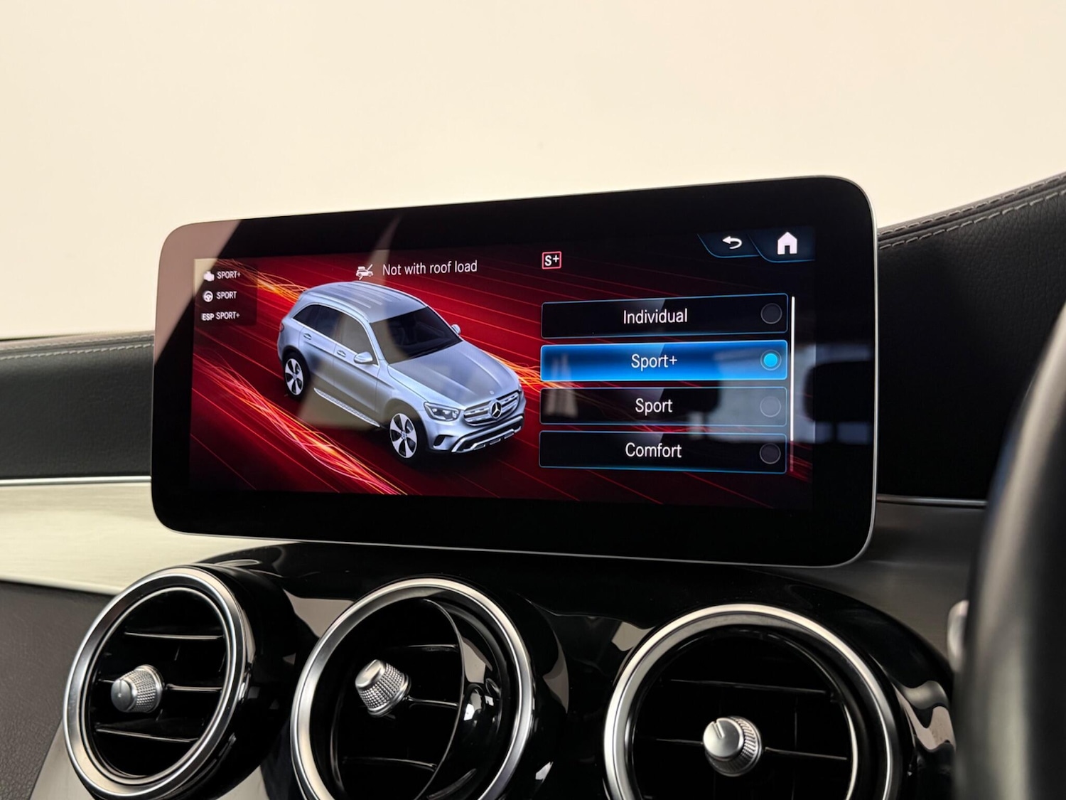 Used Mercedes-Benz GLC 2022 for sale - 77647229: Photo 32