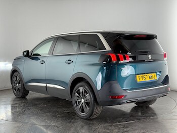 Used Peugeot 5008 2017 for sale - 77259926: Photo