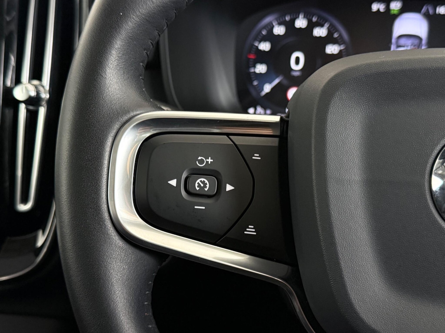 Used Volvo XC40 2020 for sale - 77461056: Photo 16