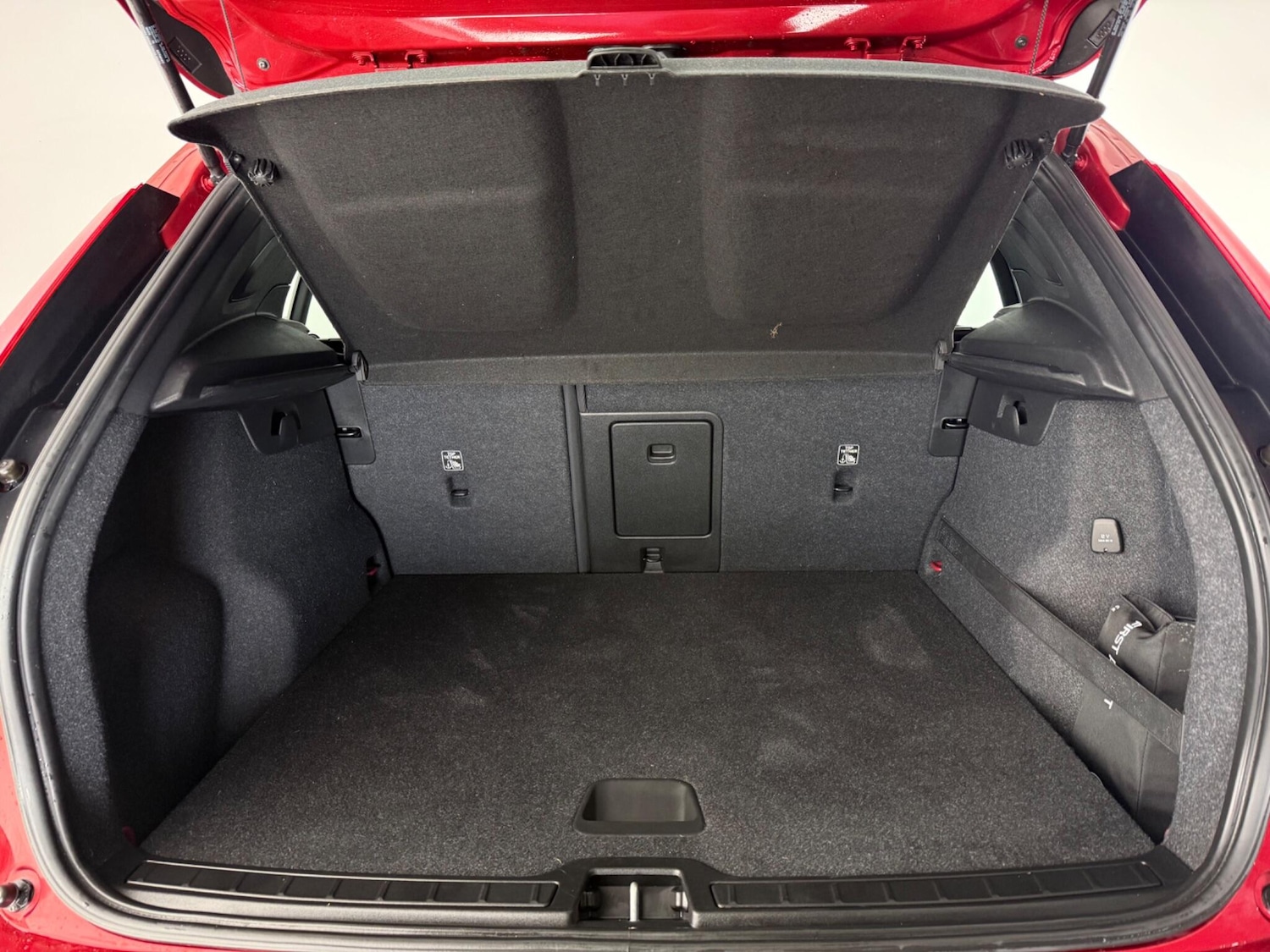 Used Volvo XC40 2020 for sale - 77461056: Photo 8